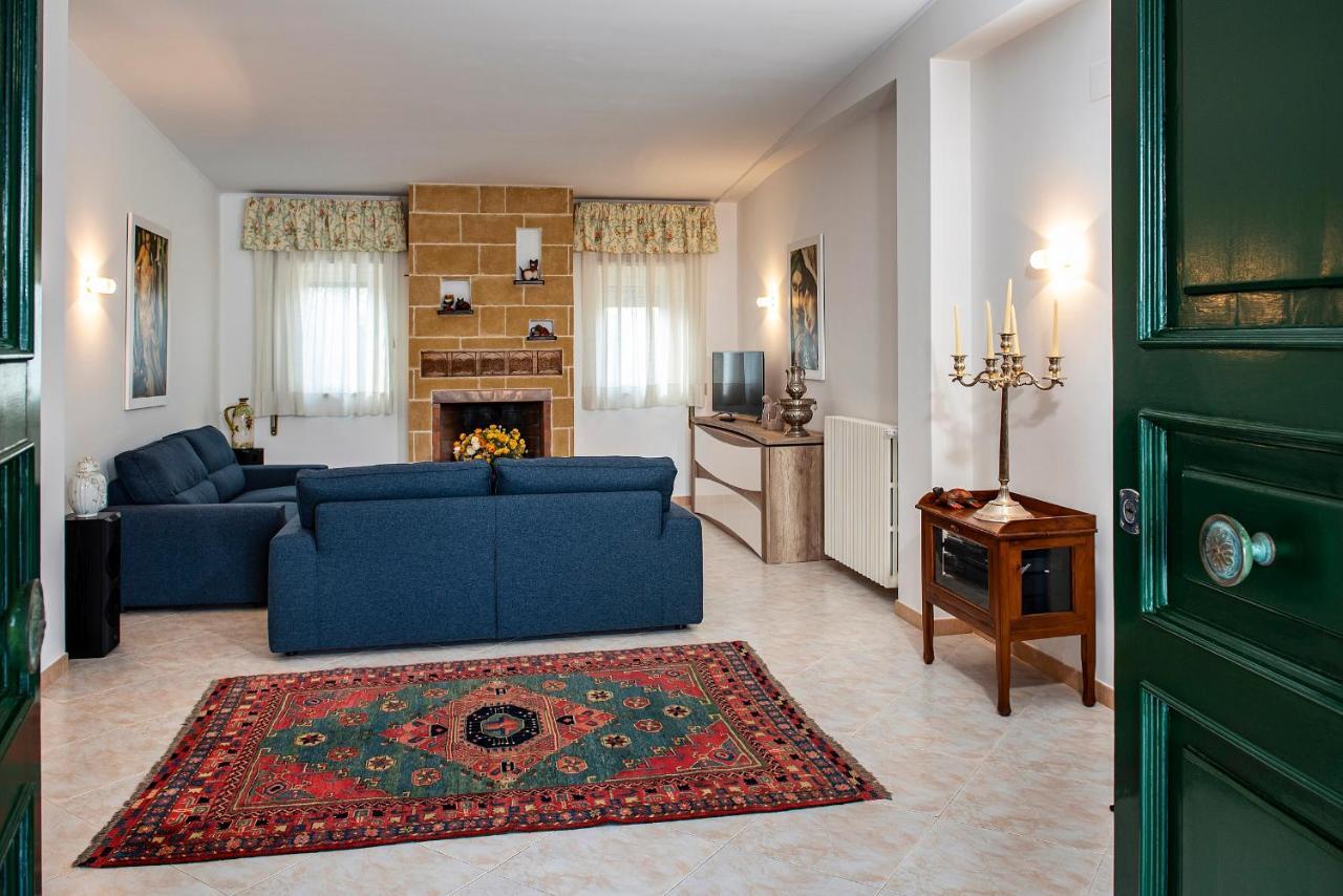 Villa Eva Crispiano 外观 照片